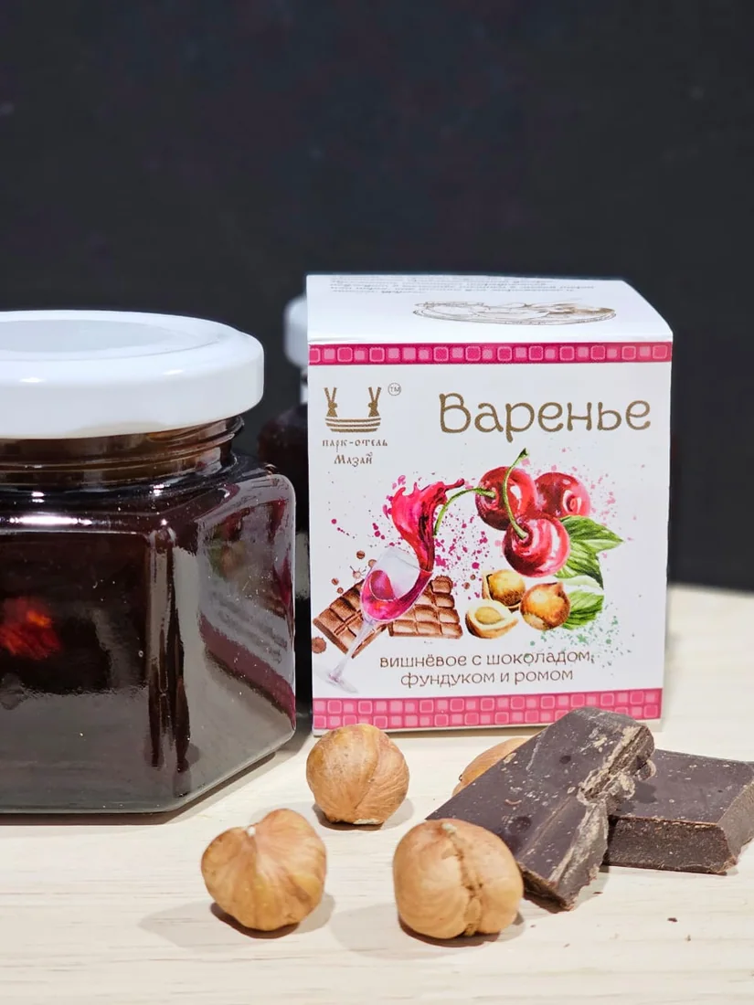Варенье вишнёвое с шоколадом, фундуком и ромом